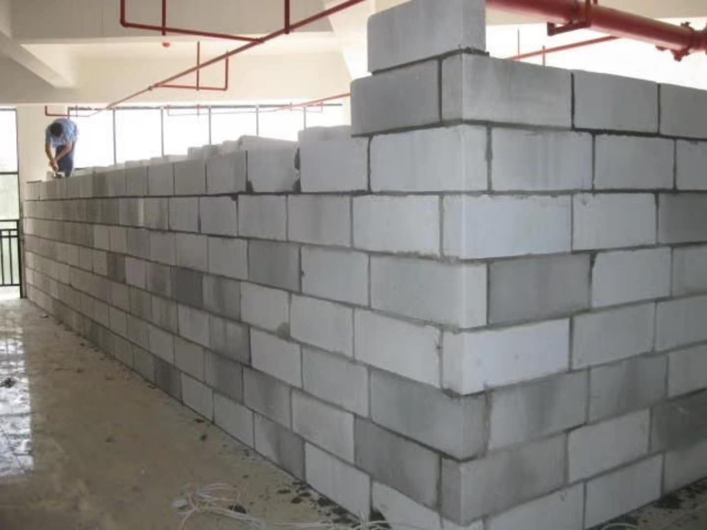 灌云蒸压加气混凝土砌块承重墙静力和抗震性能的研究